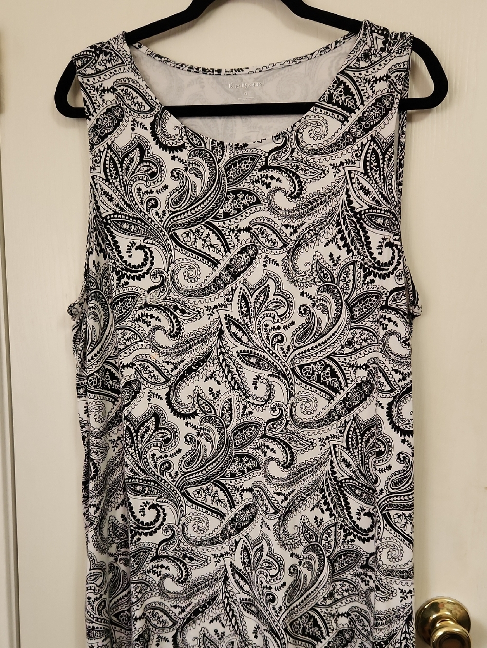 Kim Rogers Black & White Paisley Tank Top